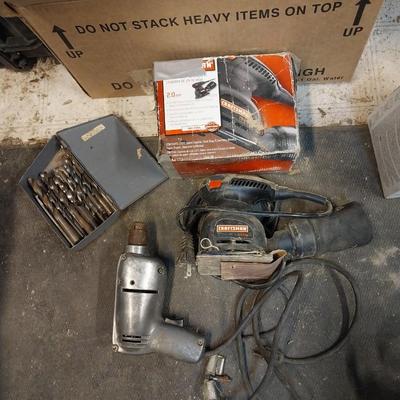 CRAFTSMAN 1/4'" SHEET SANDER-DRILL AND DRILL BITS