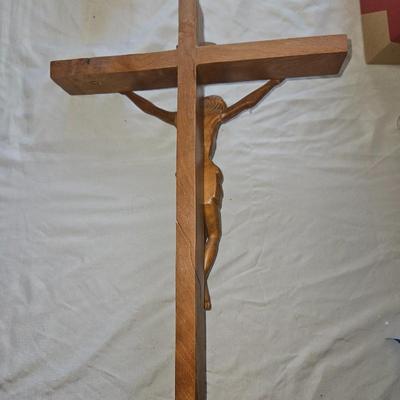 Crosses, crucifix and religious wall decor