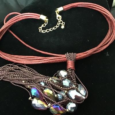 Beautiful Crystal And Metal Beaded Necklace Leather Style Chain