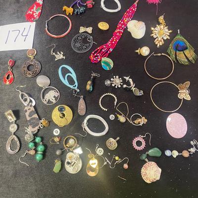 Misc Jewelry Lot