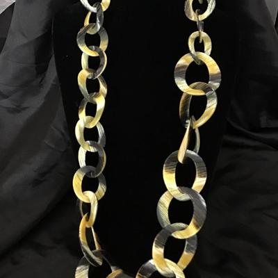 Honey Horn Style Large Link Necklace