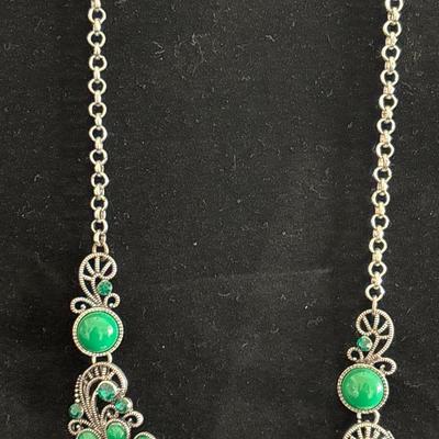 Green statement necklace