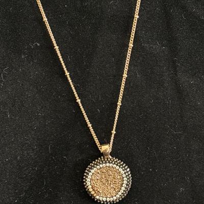 Gold tone rhinestone pendant necklace