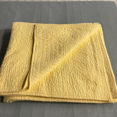 Yellow Home Classics King Size Quilt