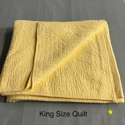 Yellow Home Classics King Size Quilt