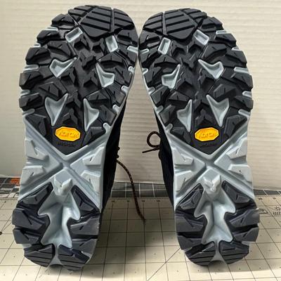 HOKA Hiking Tennis Shoes size US 9D