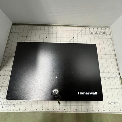 Honeywell Lockbox with Keys