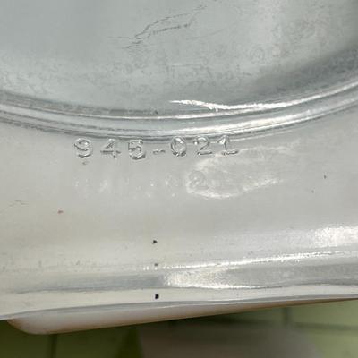 PYREX Glass Dish with Lid (Vintage)