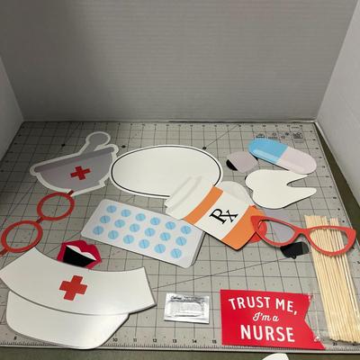 Miscellaneous Photo/Party Props - Doctors/Nurses!