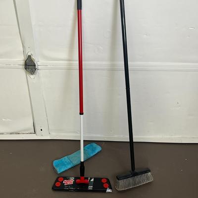 Broom and Mop Set