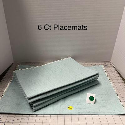 Set of 6 Placemats in Great Condition!