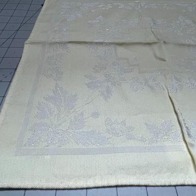 Yellow Tablecloth - 76x120 with Matching Napkins - 7 count!