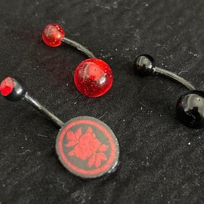 Black and red 3 pair belly button piercing
