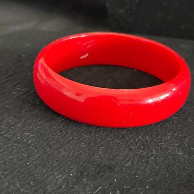Red plastic bangle fashion bracelet
