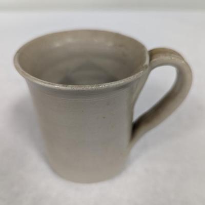 Williamsburg Pottery Mug