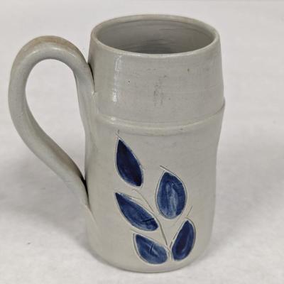 Williamsburg Pottery Mug