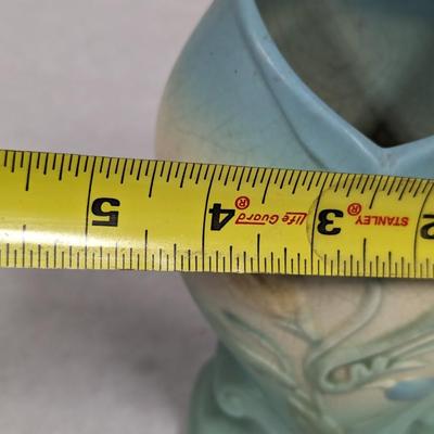 Hull Art Pottery Bowknot Vase