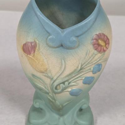 Hull Art Pottery Bowknot Vase