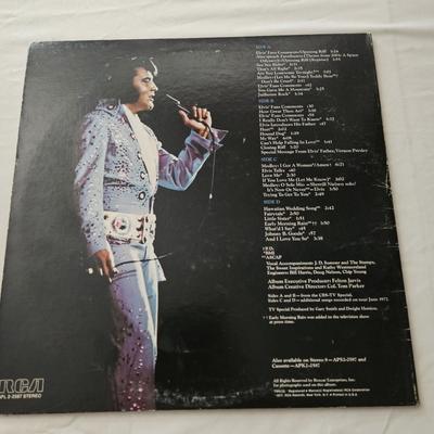 Lot of over 20 Vintage Vinyl Records.