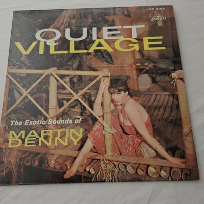 Lot of over 20 Vintage Vinyl Records.