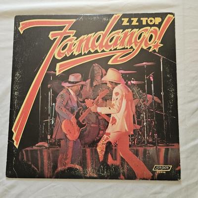 Lot of over 20 Vintage Vinyl Records.