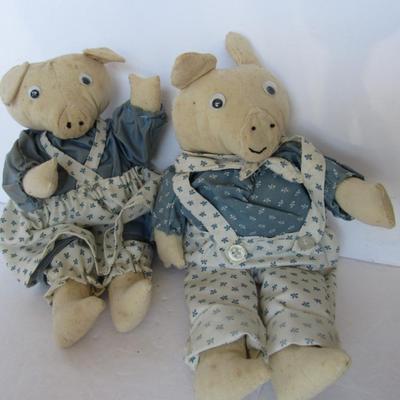 Cute Plush Bear, Unused, and 2 Piggies