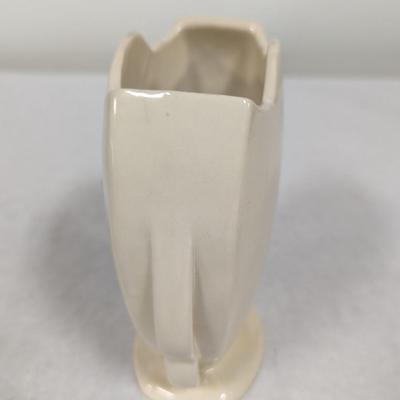 Hull Art Pottery Rosella Vase