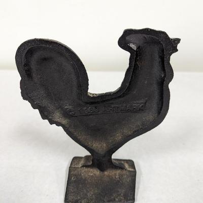 1989 Art Mark Cast Iron Rooster Doorstop
