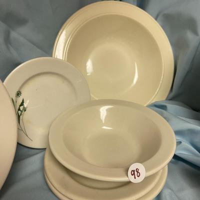 Homer Laughlin Dish Set and Syracuse Restaurant Ware