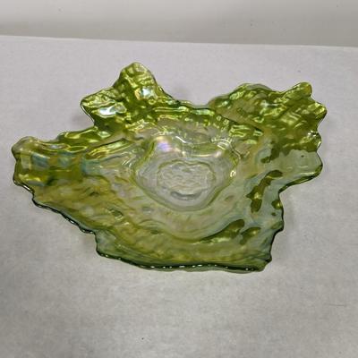 Green Glass Leaf Dish