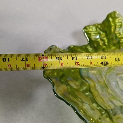 Green Glass Leaf Dish