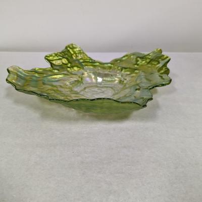 Green Glass Leaf Dish