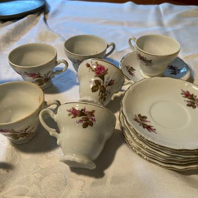 Vintage Roval Sealy Moss Rose Tea Set