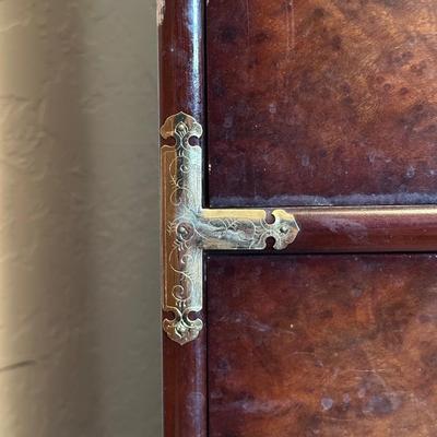 KOREAN TANSU-STYLE CHINOISERIE NARROW CHEST