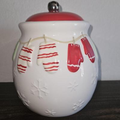 Halmark Christmas/ Wintertime Cookie Jar