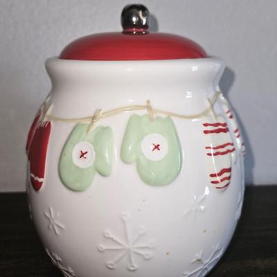 Halmark Christmas/ Wintertime Cookie Jar
