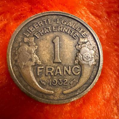 1932 France 885 - Coin! Very nice