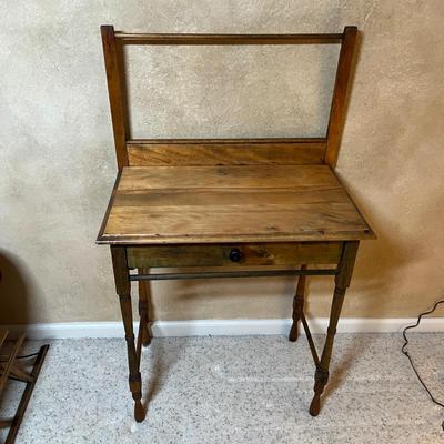 Primitive wash stand