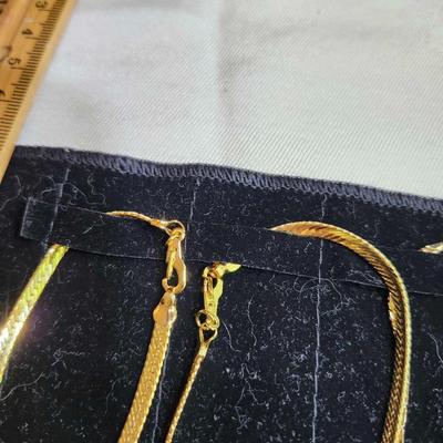 Mixed jewelry lot