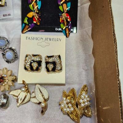 Mixed Jewelry Lot