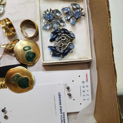 Mixed Jewelry Lot
