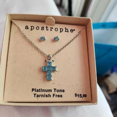 Mixed jewelry lot, some Vintage