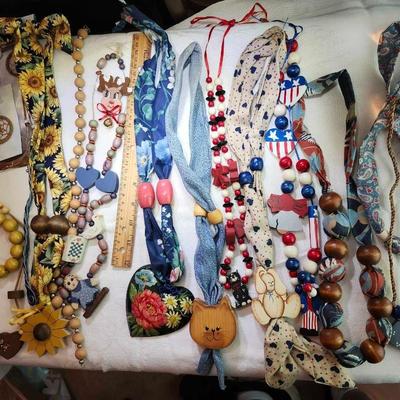 Mixed jewelry lot, Bolo