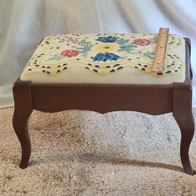 VINTAGE FLORAL NEEDLEPOINT FOOTSTOOL 16 X 12