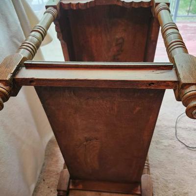 Antique Parlor Table Carved Sides Turned Legs Bottom Shelf Oak Wood Solid Side Table Living