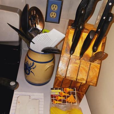 CUTLERY, KITCHEN UTENSILS IN A SMALL CROCK AND MORE