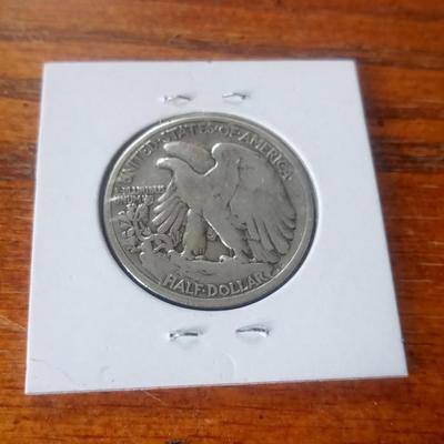LOT 155 1919 WALKING LIBERTY HALF DOLLAR