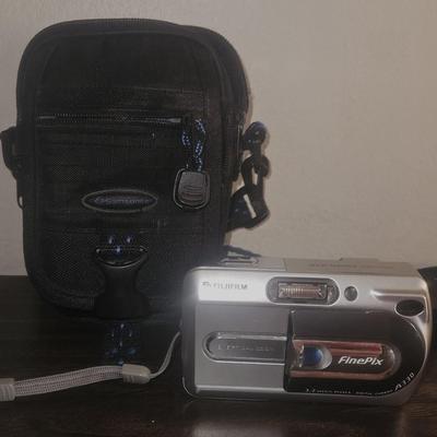 Fuji Film Digital Camera with wires and carrier