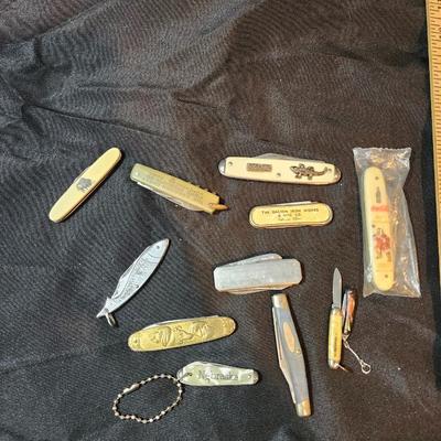 Vintage Knives including Coca-Cola Advertising