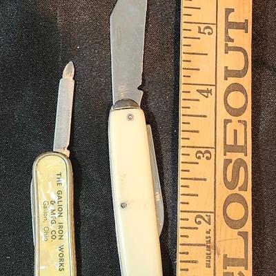 Vintage Knives including Coca-Cola Advertising